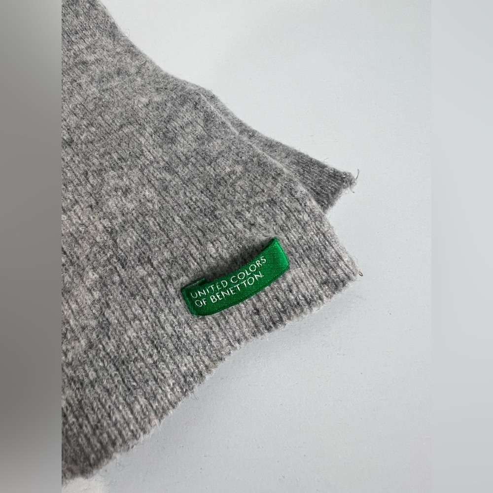 United color of Benetton gray scarf Made in Italy